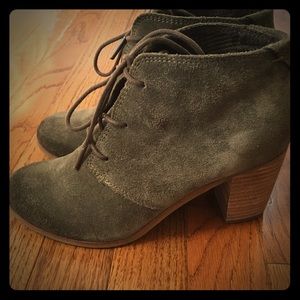 Toms Suede Booties